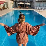Otel Koeste